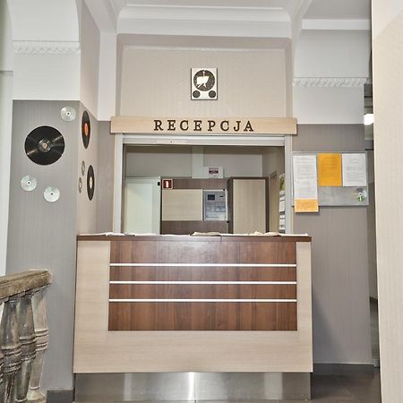 Dom Studencki Akademia Muzyczna Hostel Krakau Buitenkant foto