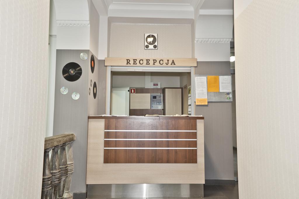 Dom Studencki Akademia Muzyczna Hostel Krakau Buitenkant foto