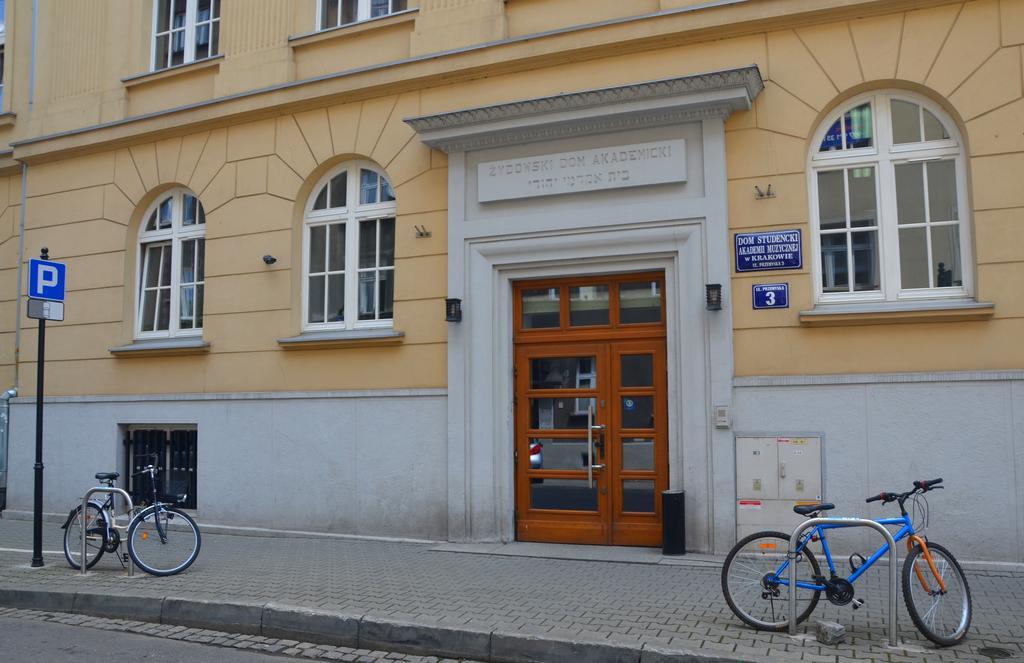 Dom Studencki Akademia Muzyczna Hostel Krakau Buitenkant foto